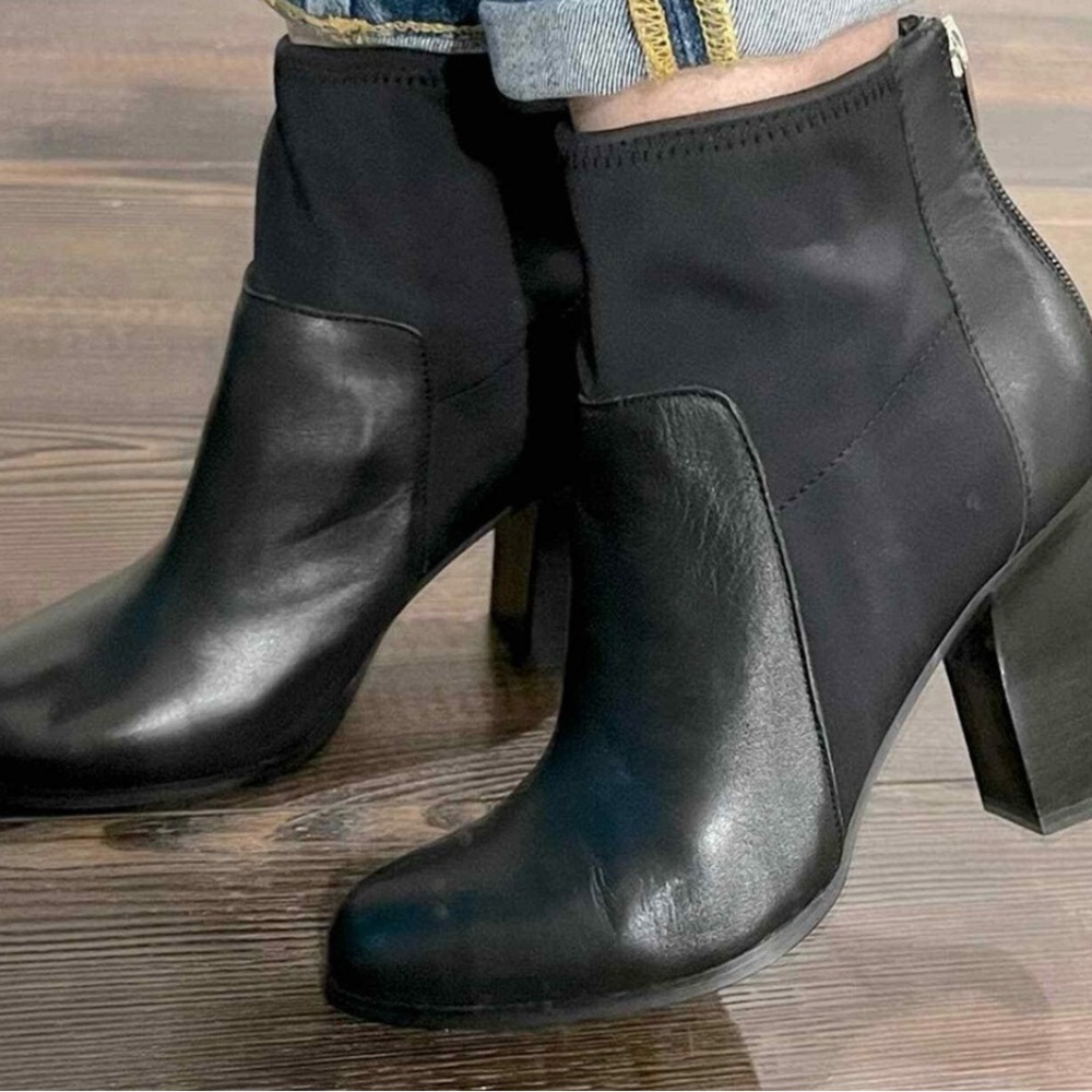 Adrienne Vittadini Black Ankle Booties